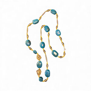3/20 🥳 Blue and Gold Tone Beaded Costume Necklace